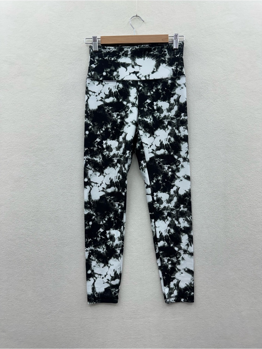 Balance Collection Women’s Medium High Rise Activewear Leggings